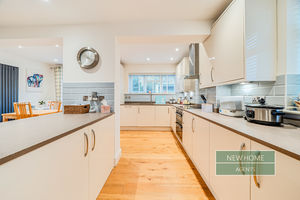 Photo 21- click for photo gallery